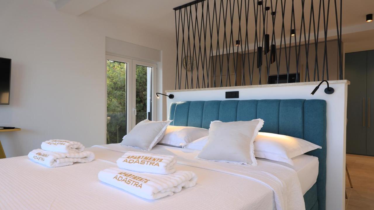 Adastra Apartments Maslenica Eksteriør billede