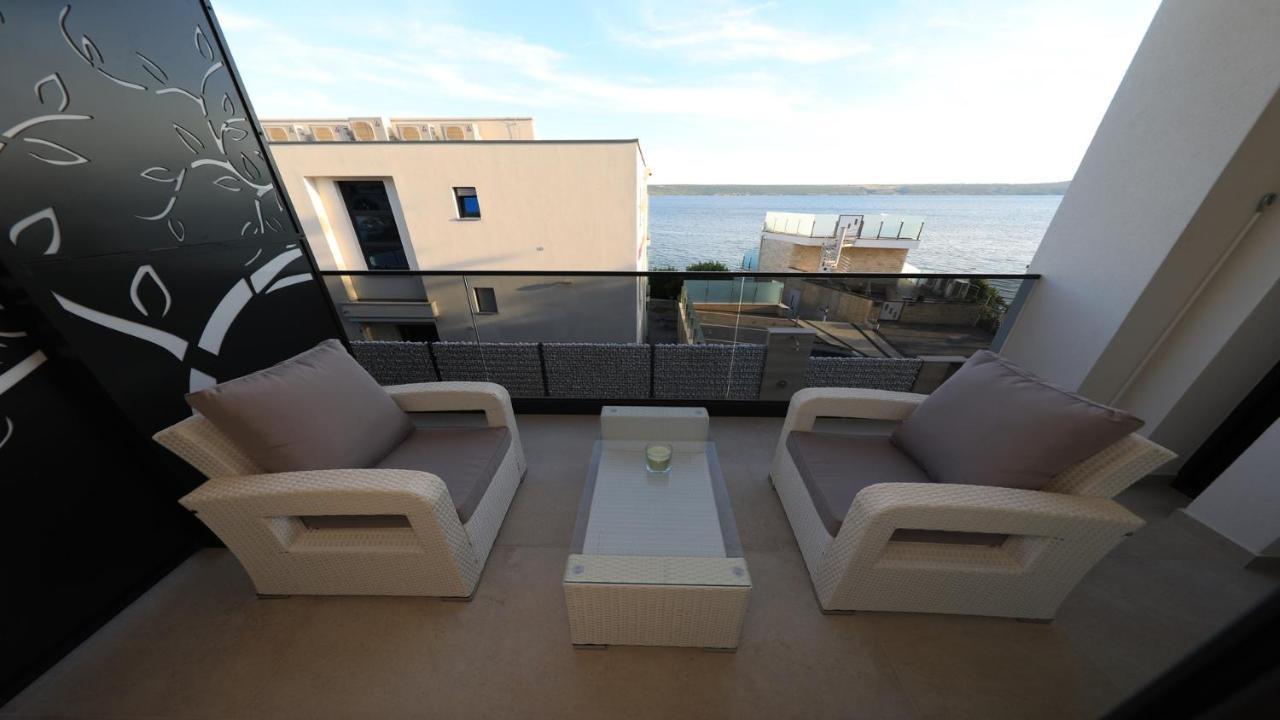 Adastra Apartments Maslenica Eksteriør billede