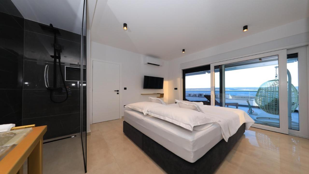 Adastra Apartments Maslenica Eksteriør billede